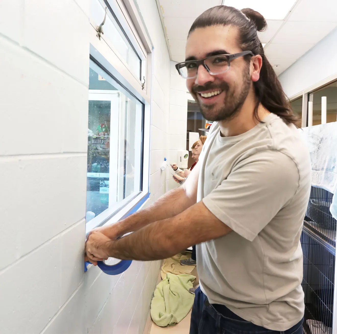 News-Journal Reporter Volunteers For a Day at Flagler Humane Society
